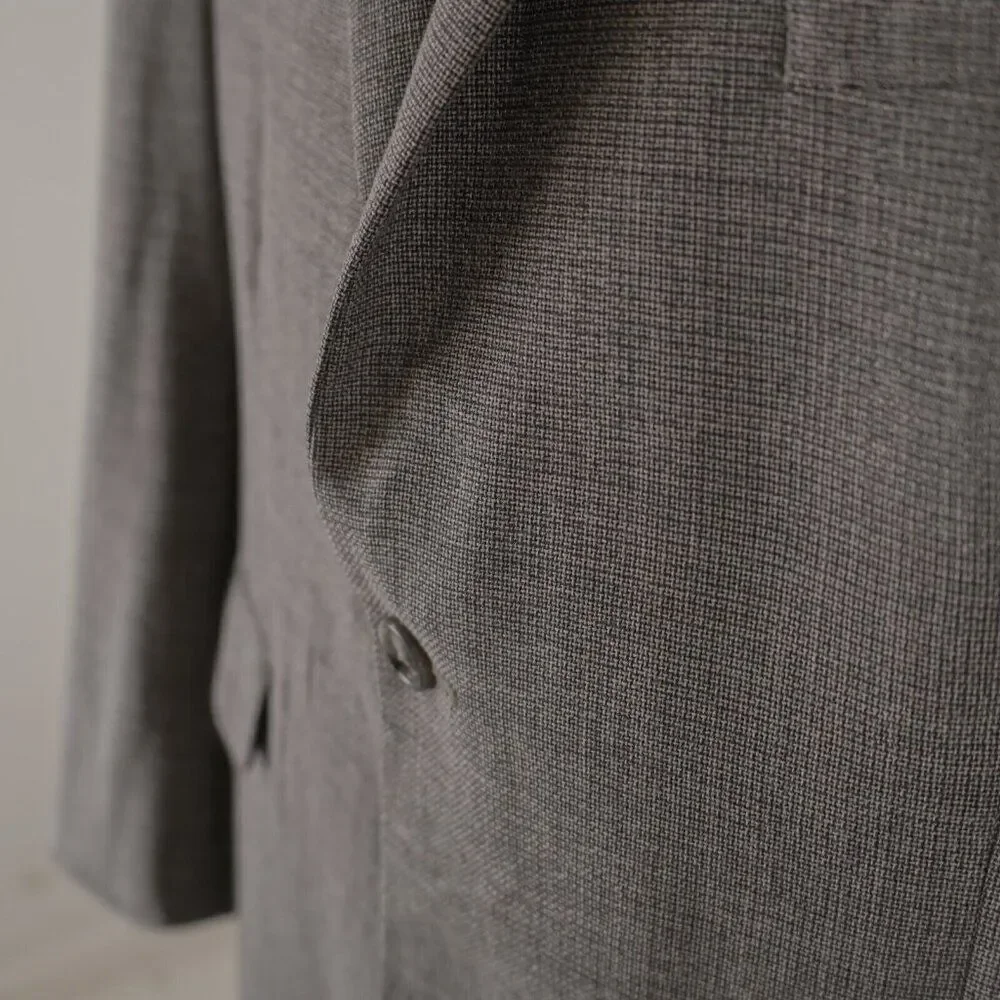 Jos A Bank Traveler's Textured Wool Gray Basketweave 2 Button Sport Coat‎ 42R